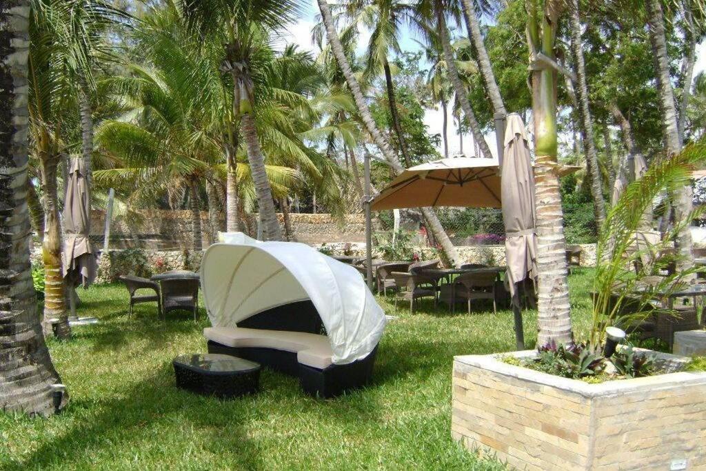Cowrie Beach Haven Studio Apartment Mombasa Ngoại thất bức ảnh